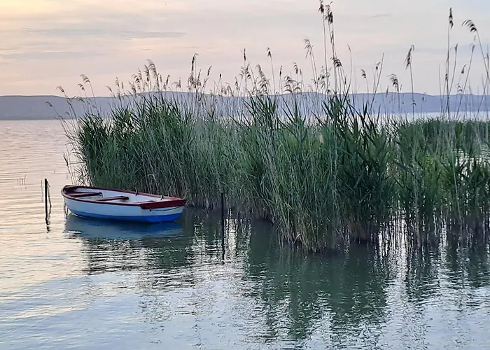 Panoramic Art With Jacuzzi Apartament